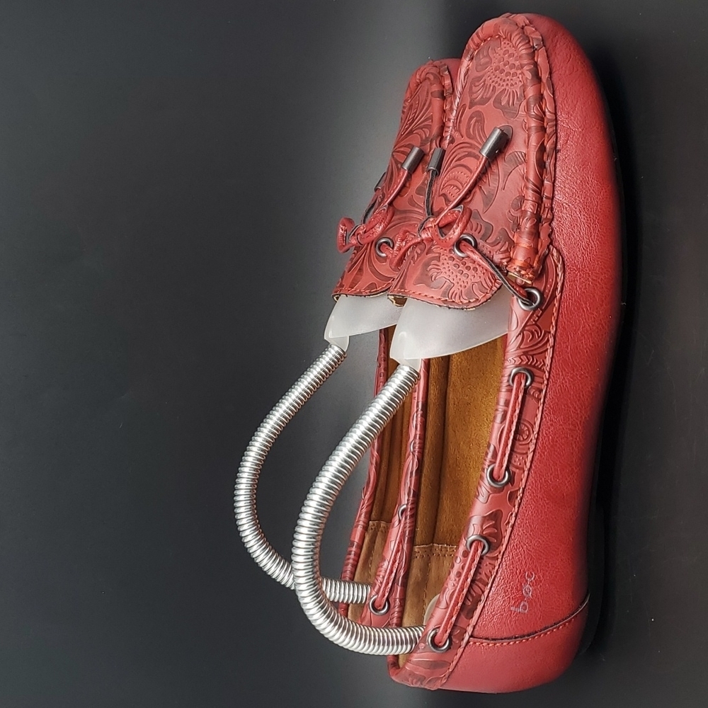b.o.c | EUC Born Concept Red Tooled Vegan Leather Loafers Size 8